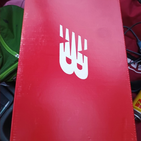 New Balance 8.5 US Baseball & Softball Shoes Cleats brand new with box - Picture 4 of 5